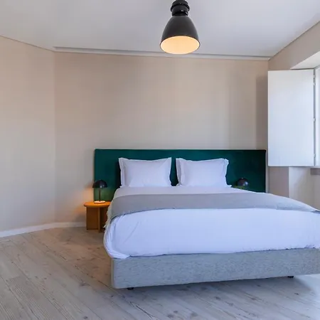 Apartament Carmo 43 *