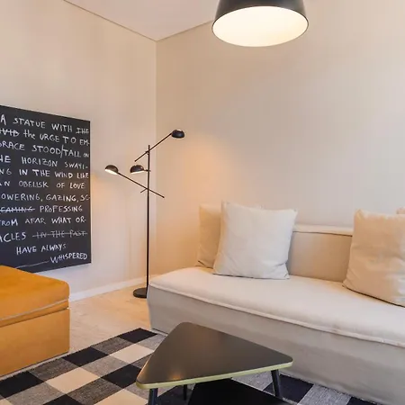 Apartamento Carmo 43 *