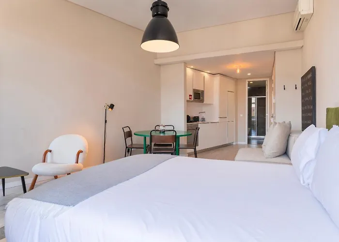 아파트 Carmo 43 *