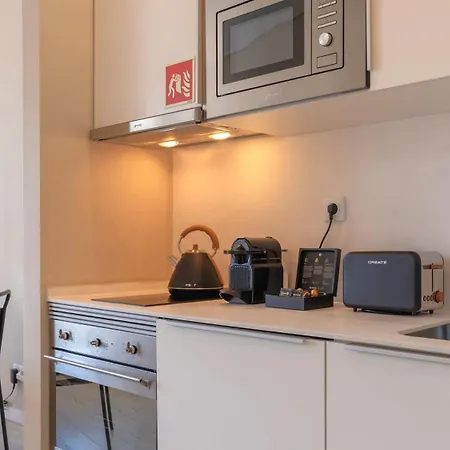 Apartament Carmo 43 *